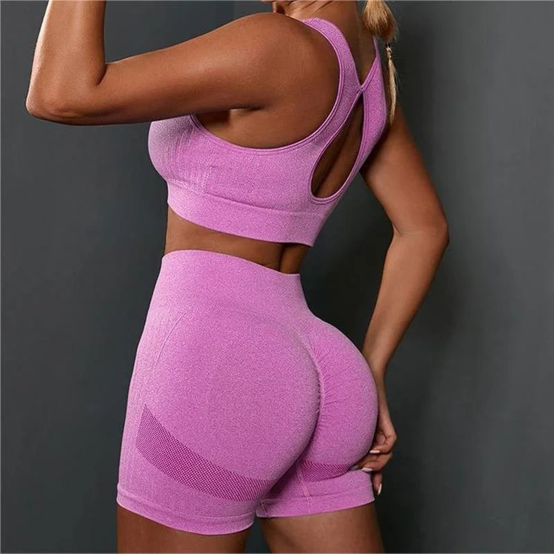 Summer sleeveless peach-shaped yoga suit set for women's running exercise and fitness training, a two-piece set