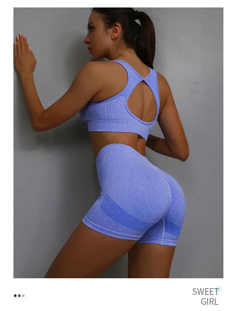 Summer sleeveless peach-shaped yoga suit set for women's running exercise and fitness training, a two-piece set
